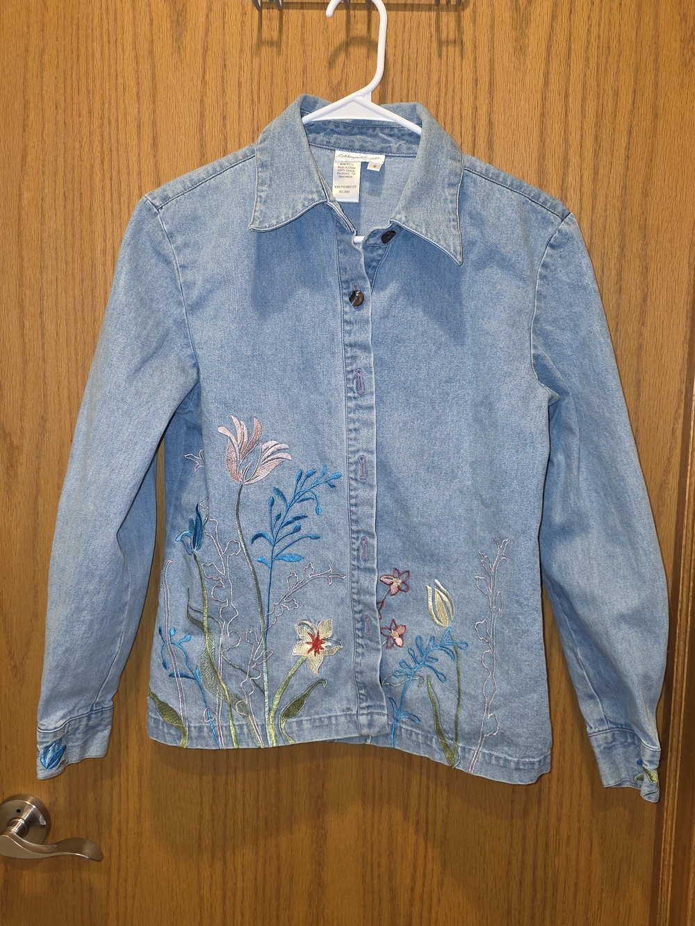 Coldwater Creek Light Blue Denim Button-Front Shirt with Floral Embroidery